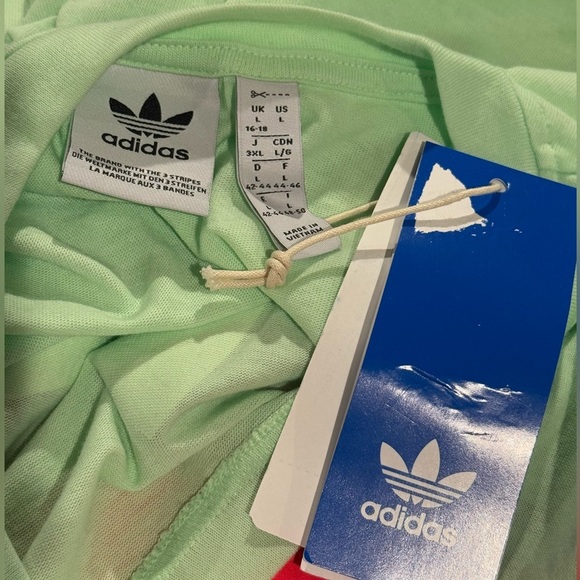 ADIDAS Women’s Adicolor Trefoil Boxy T-Shirt Semi Green Spark Size L NEW - Picture 5 of 6